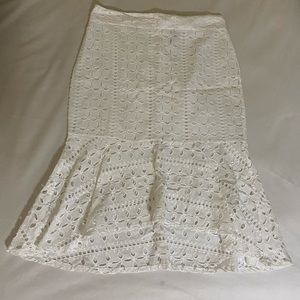 Cupcakes & Cashmere eyelet midiskirt